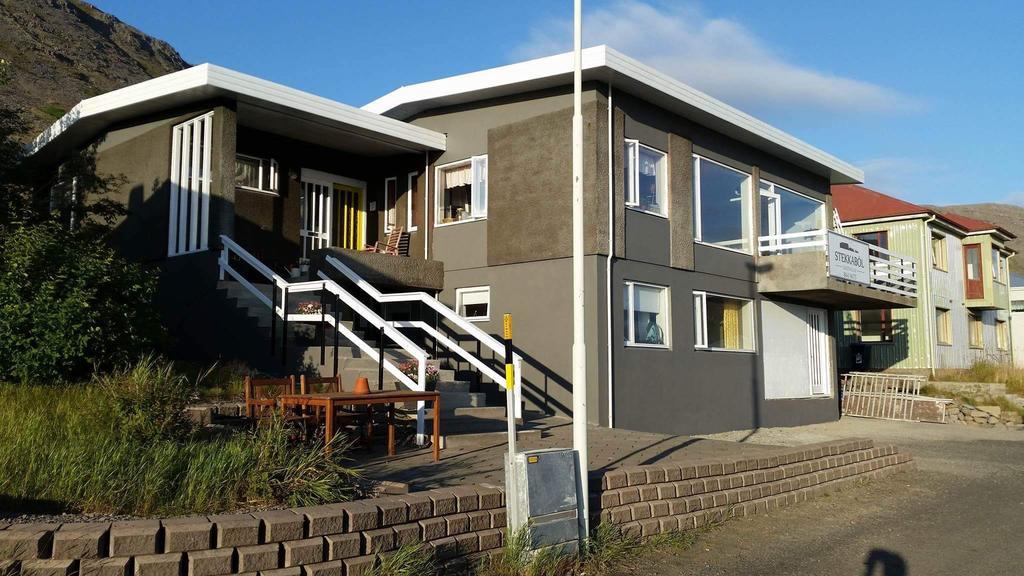Guesthouse Stekkabol Patreksfjordur Εξωτερικό φωτογραφία